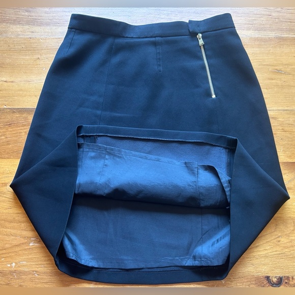 Louis Vuitton Uniformes VINTAGE Designer Black Mini Skirt Size 40 (32” waist) - Picture 7 of 10